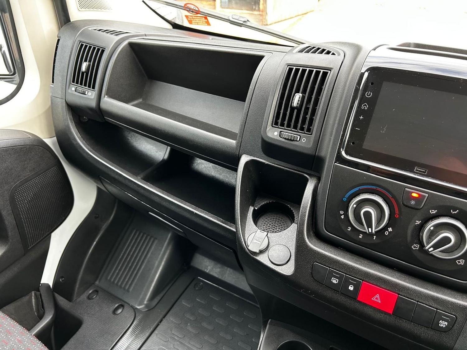 Used Peugeot Boxer 2024 for sale - 77134080: Photo 23