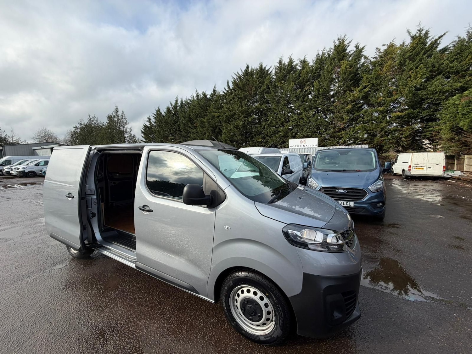 Used Vauxhall Vivaro 2023 for sale - 77526278: Photo 2