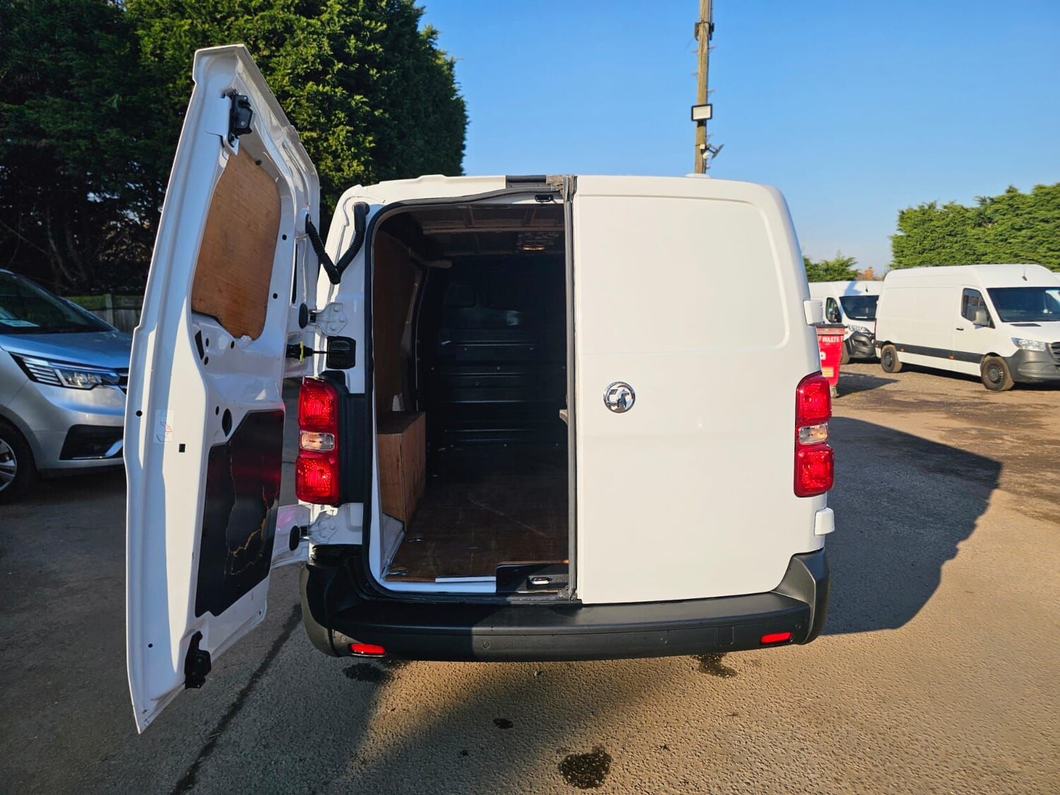 Used Vauxhall Vivaro 2023 for sale - 77983059: Photo 13