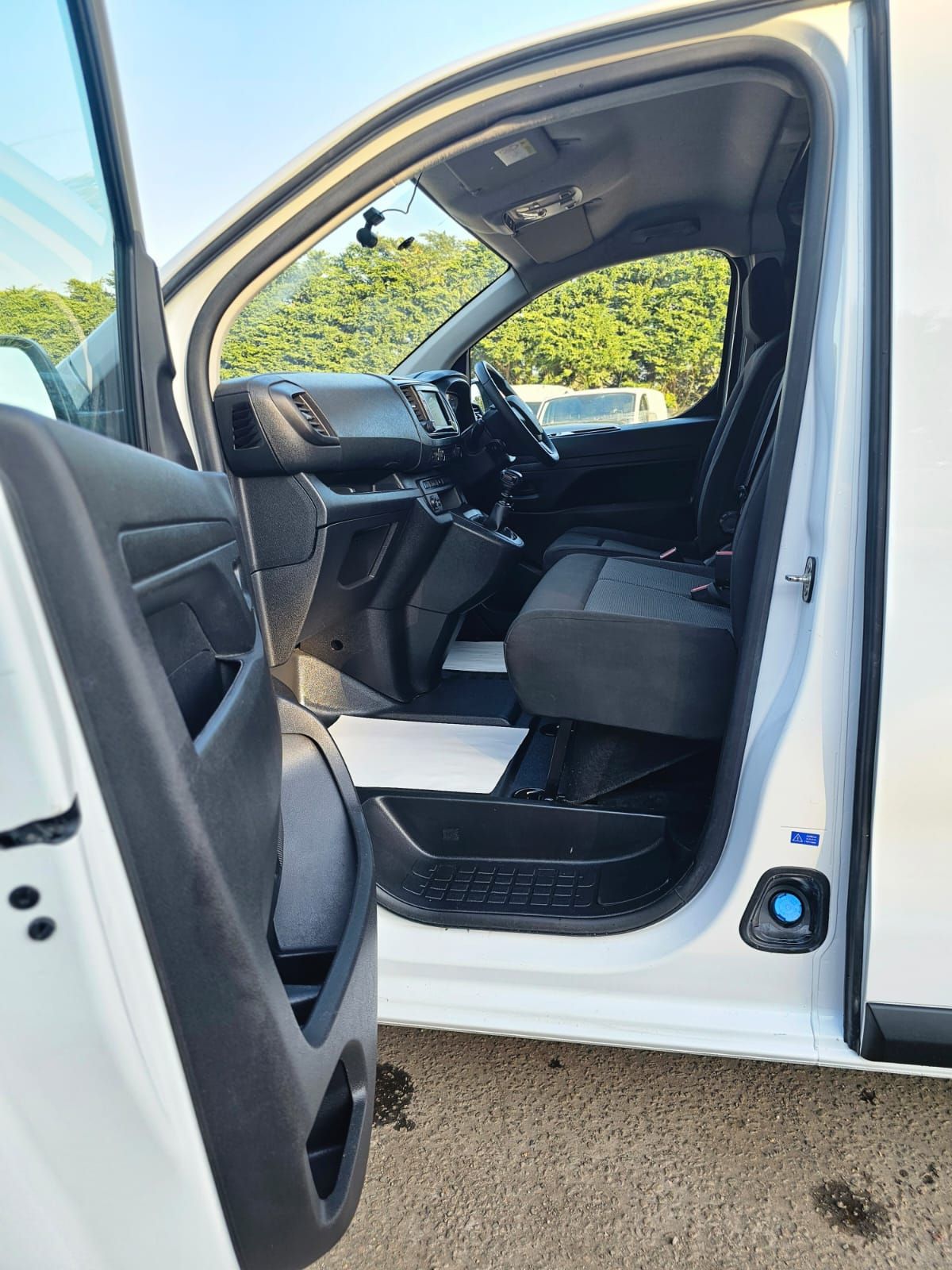 Used Vauxhall Vivaro 2023 for sale - 77983059: Photo 25