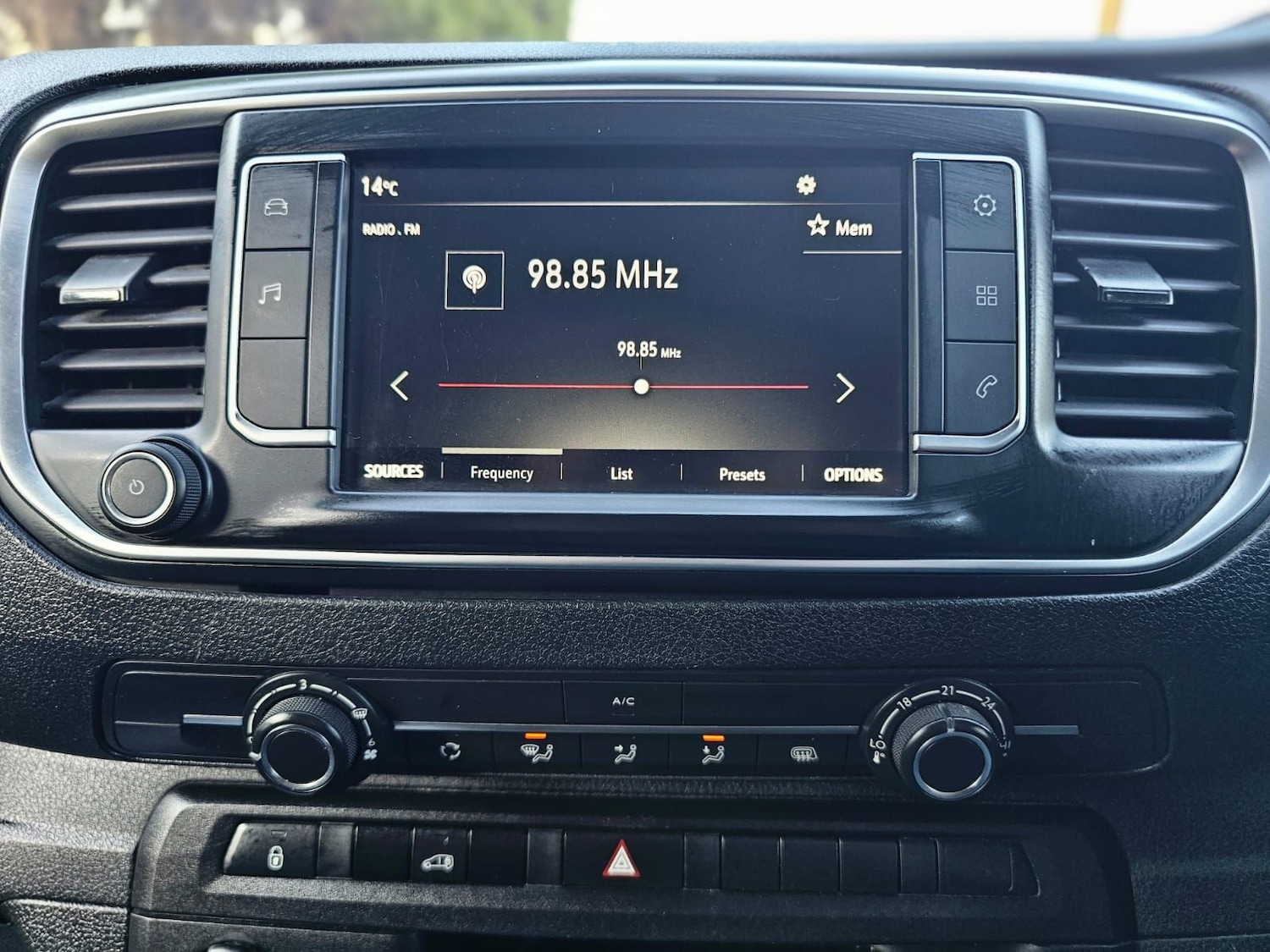 Used Vauxhall Vivaro 2023 for sale - 77983059: Photo 48