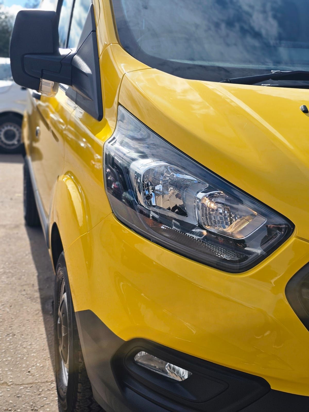 Used Ford Transit Custom 2022 for sale - 78088730: Photo 2