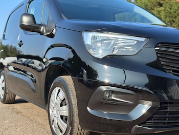 Used Vauxhall Combo 2022 for sale - 79240755: Photo