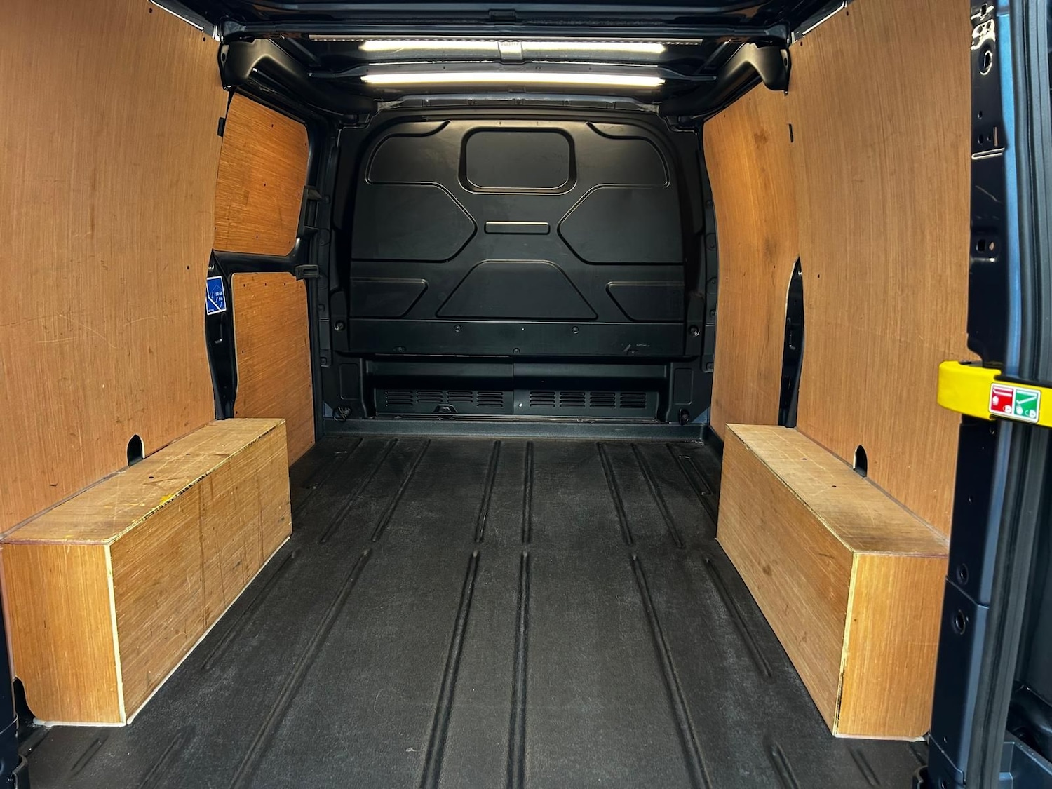 Used Ford Transit Custom 2023 for sale - 77031632: Photo 13