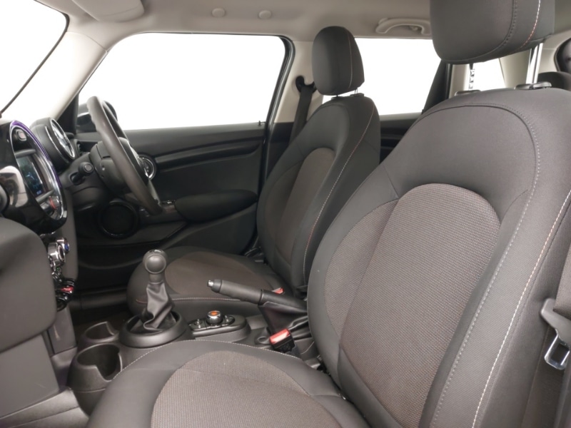 Used MINI Hatch 2019 for sale - 77272912: Photo 5