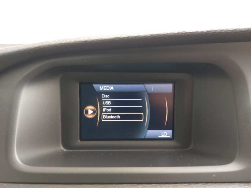 Used Volvo V40 2018 for sale - 76606145: Photo 15