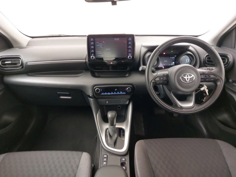 Used Toyota Yaris 2023 for sale - 77816600: Photo 2