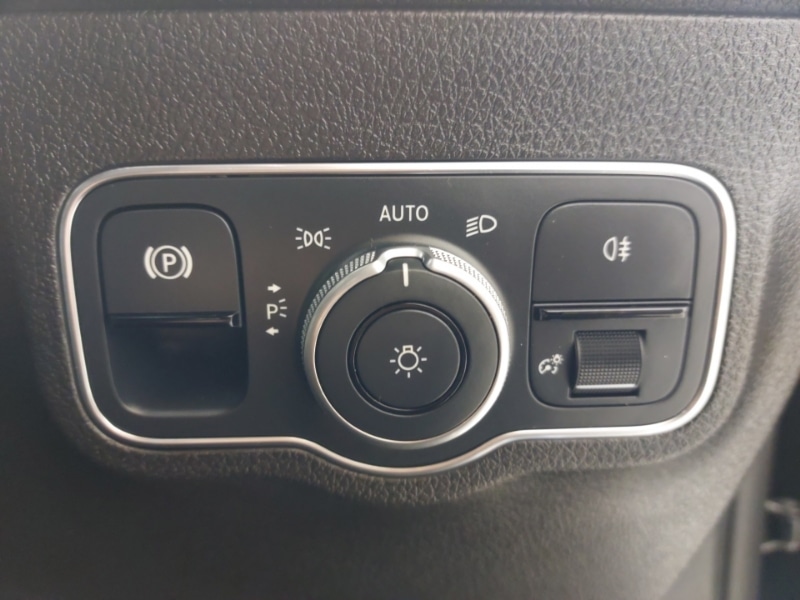 Used Mercedes-Benz EQB 2022 for sale - 76932363: Photo 12