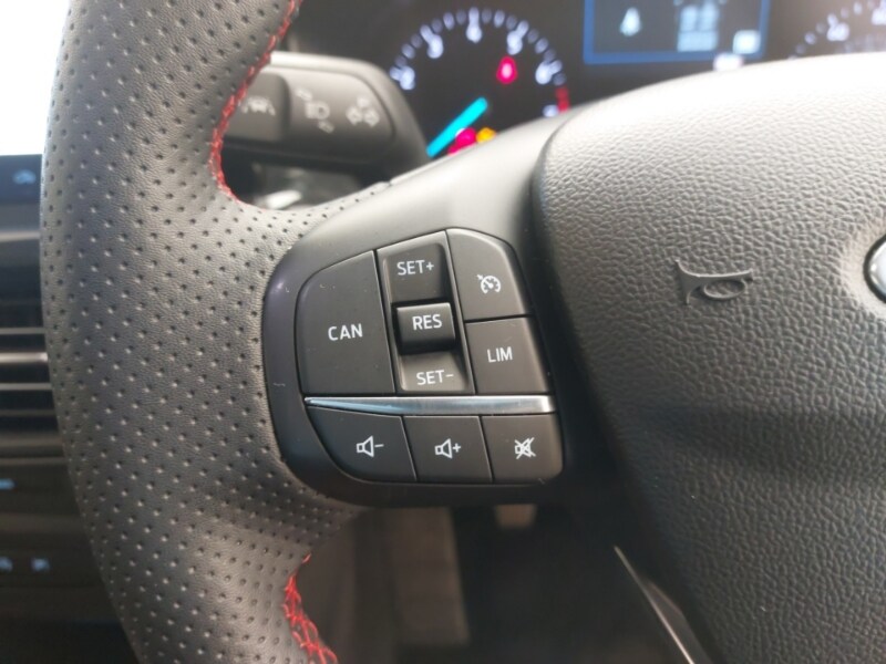 Used Ford Focus 2023 for sale - 77761636: Photo 12