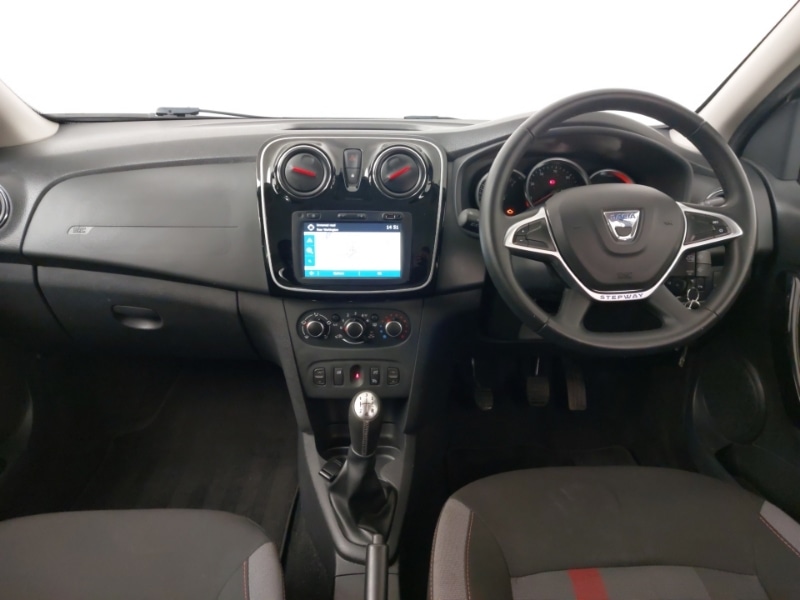 Used Dacia Sandero Stepway 2019 for sale - 77405223: Photo 2