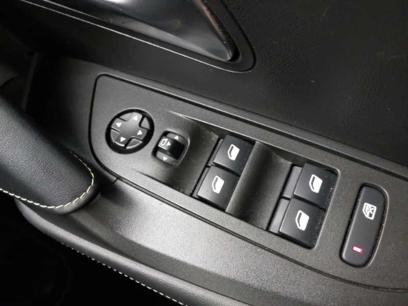 Used Peugeot 2008 2021 for sale - 76483972: Photo 13