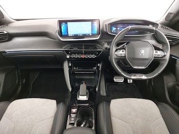 Used Peugeot 2008 2021 for sale - 76483972: Photo
