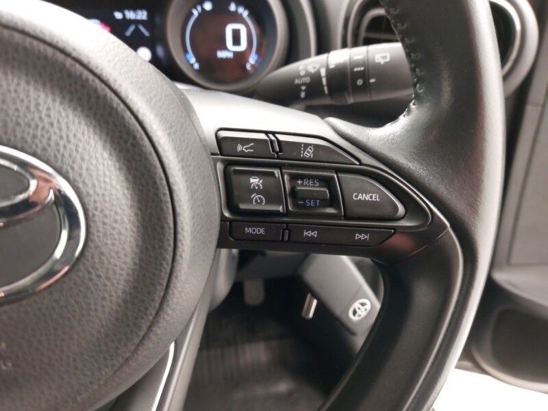 Used Toyota Yaris 2021 for sale - 77234734: Photo 13