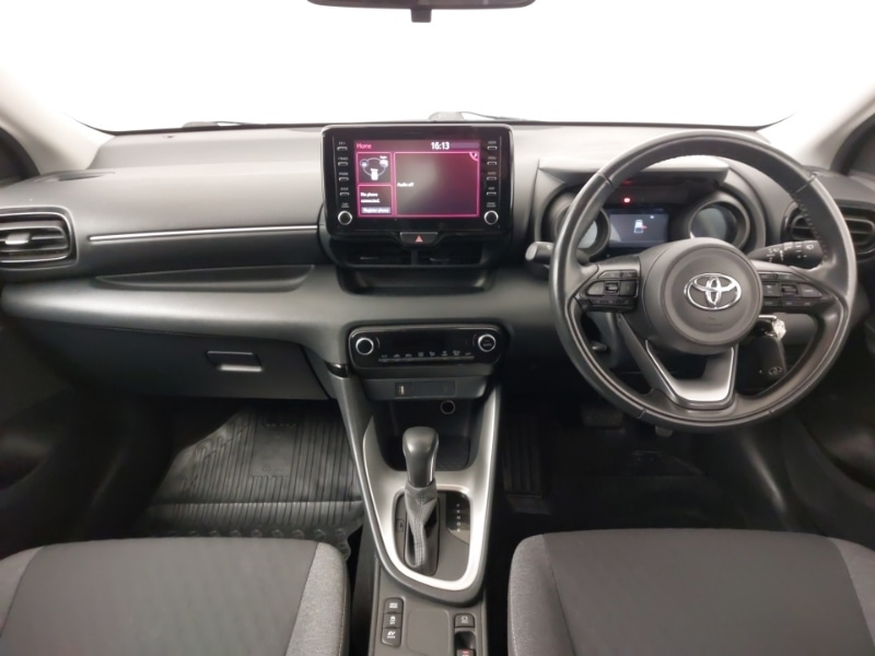Used Toyota Yaris 2021 for sale - 77234734: Photo 2