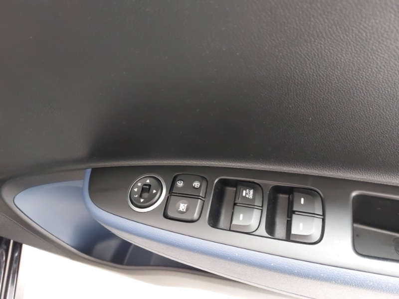 Used Hyundai i10 2014 for sale - 77816619: Photo 14