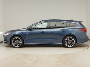 Used Ford Focus 2022 for sale - 76880265: Photo