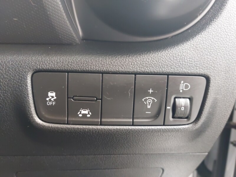 Used Hyundai KONA 2018 for sale - 77272910: Photo 18