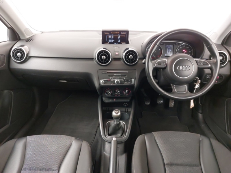 Used Audi A1 2017 for sale - 77630270: Photo 2