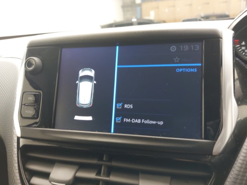 Used Peugeot 208 2017 for sale - 77922309: Photo 19