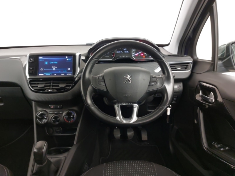 Used Peugeot 208 2017 for sale - 77922309: Photo 7