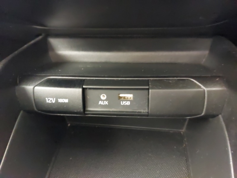 Used Kia Stonic 2018 for sale - 76471764: Photo 12