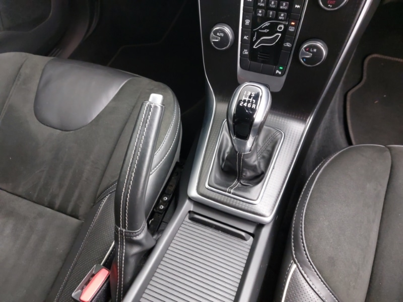 Used Volvo V40 2018 for sale - 77358028: Photo 19