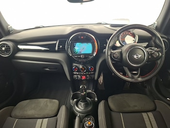 Used MINI Hatch 2018 for sale - 78033365: Photo