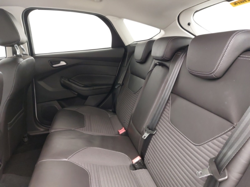 Used Ford Focus 2017 for sale - 76920407: Photo 6