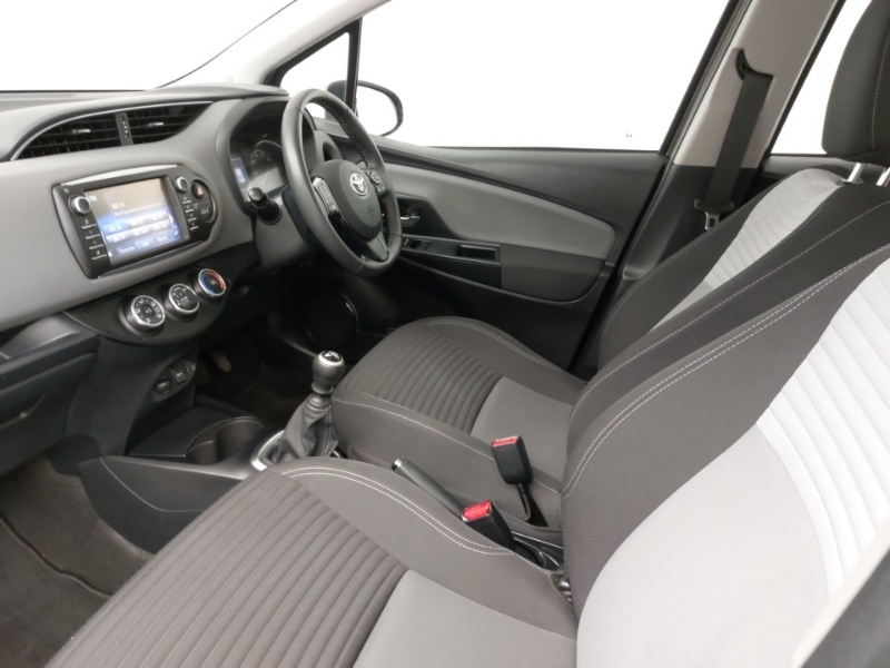 Used Toyota Yaris 2019 for sale - 76556114: Photo 5