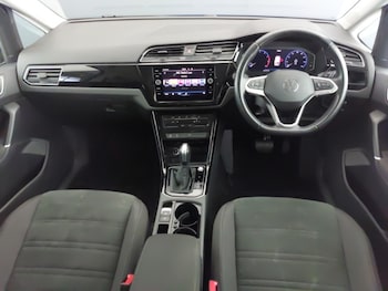 Used Volkswagen Touran 2023 for sale - 78283718: Photo