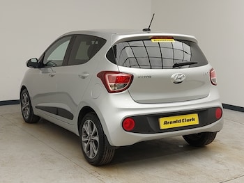 Used Hyundai i10 2017 for sale - 77731561: Photo