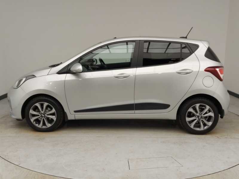 Used Hyundai i10 2017 for sale - 77731561: Photo 4