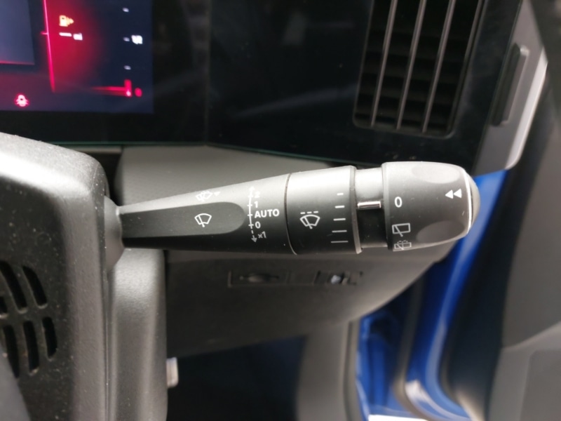 Used Vauxhall Astra 2023 for sale - 76987439: Photo 14