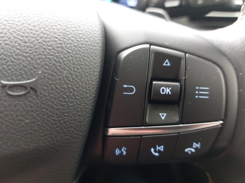 Used Ford Focus 2019 for sale - 77933106: Photo 17