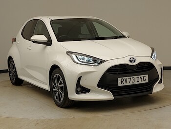 Used Toyota Yaris 2023 for sale - 77265737: Photo