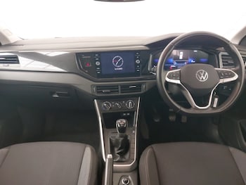 Used Volkswagen Polo 2023 for sale - 76982994: Photo