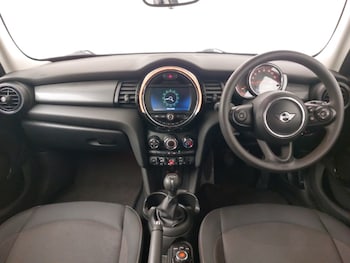 Used MINI Hatch 2019 for sale - 77360972: Photo