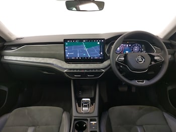 Used Skoda Octavia 2024 for sale - 76707756: Photo