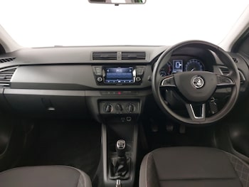 Used Skoda Fabia 2020 for sale - 76107941: Photo 2