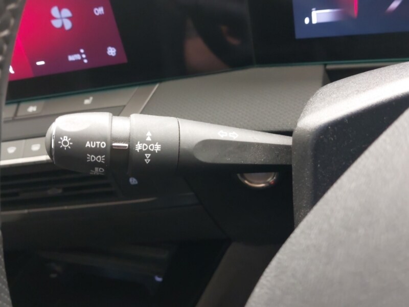 Used Vauxhall Astra 2023 for sale - 77933107: Photo 15