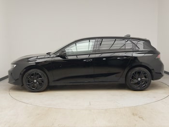 Used Vauxhall Astra 2023 for sale - 77933107: Photo