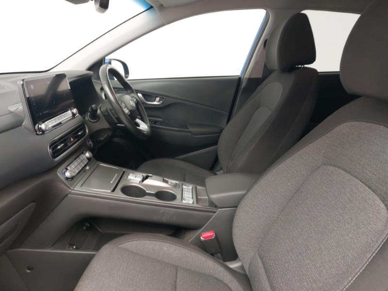 Used Hyundai KONA 2022 for sale - 76059136: Photo 5