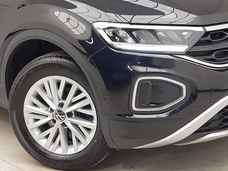 Used Volkswagen T-Roc 2023 for sale - 77214212: Photo 9