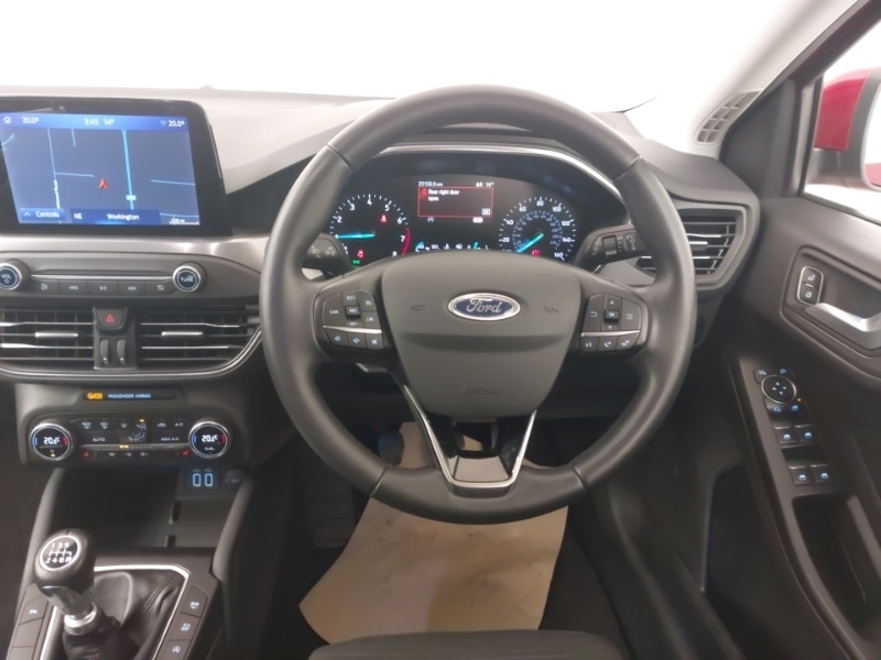 Used Ford Focus 2021 for sale - 76375329: Photo 7