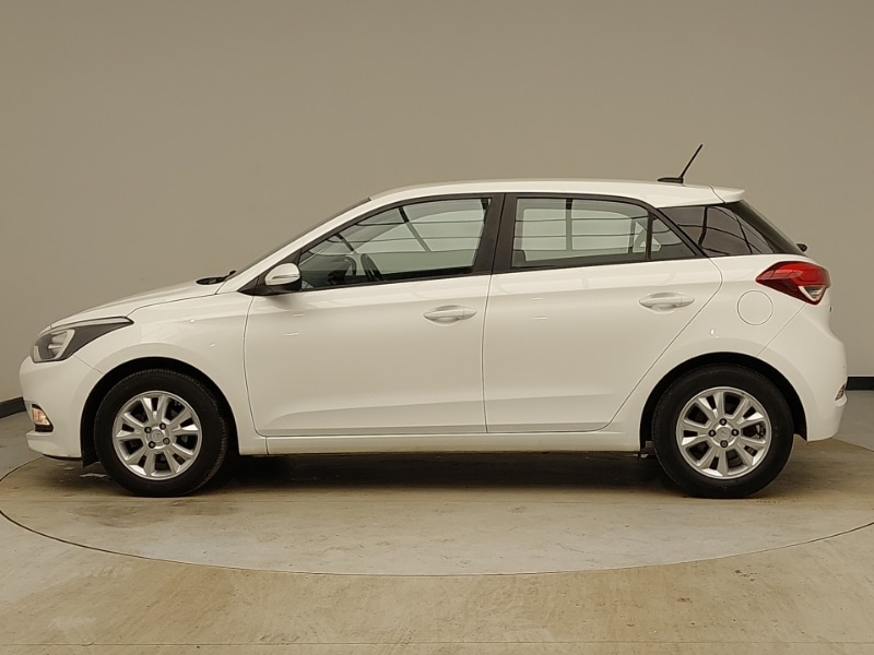 Used Hyundai i20 2017 for sale - 76864537: Photo 4