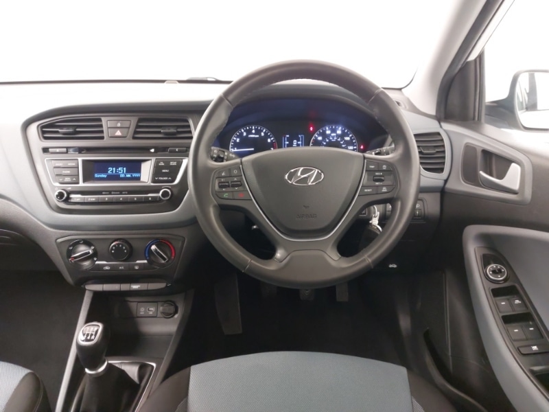 Used Hyundai i20 2017 for sale - 76864537: Photo 7