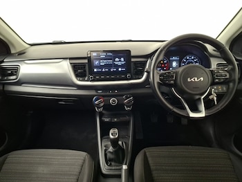 Used Kia Stonic 2023 for sale - 79011401: Photo