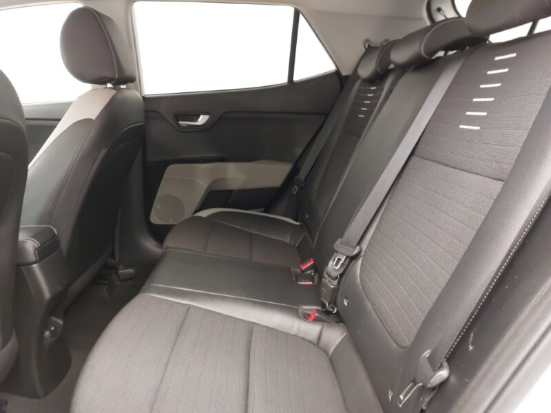 Used Kia Stonic 2018 for sale - 77284455: Photo 6