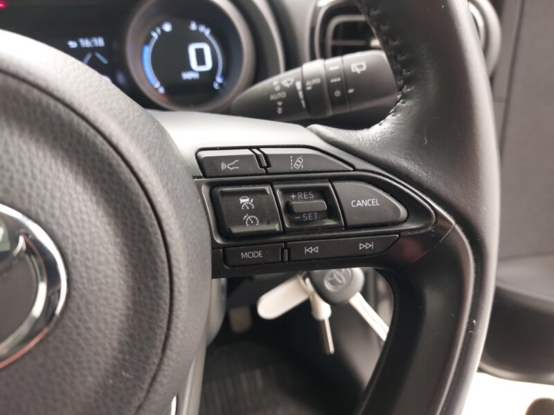 Used Toyota Yaris 2021 for sale - 77503456: Photo 13