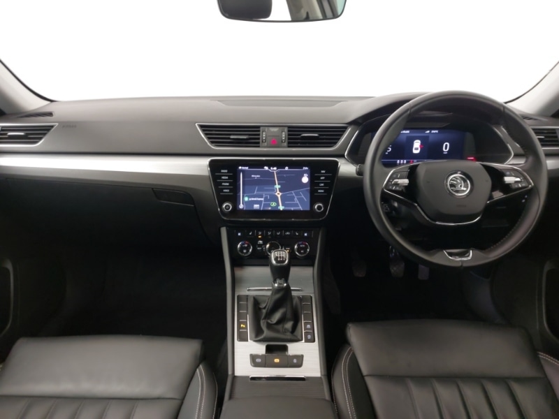 Used Skoda Superb 2022 for sale - 76630713: Photo 2